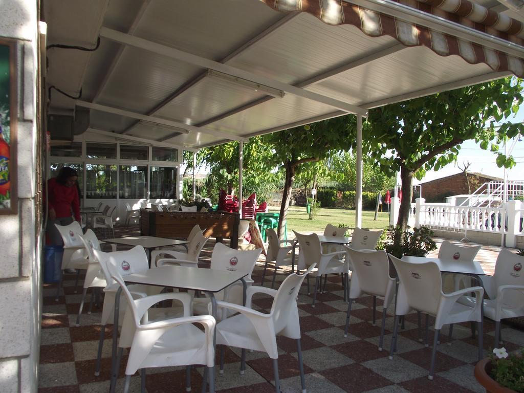 Camping Cubillas Кубильяс-де-Санта-Марта Экстерьер фото
